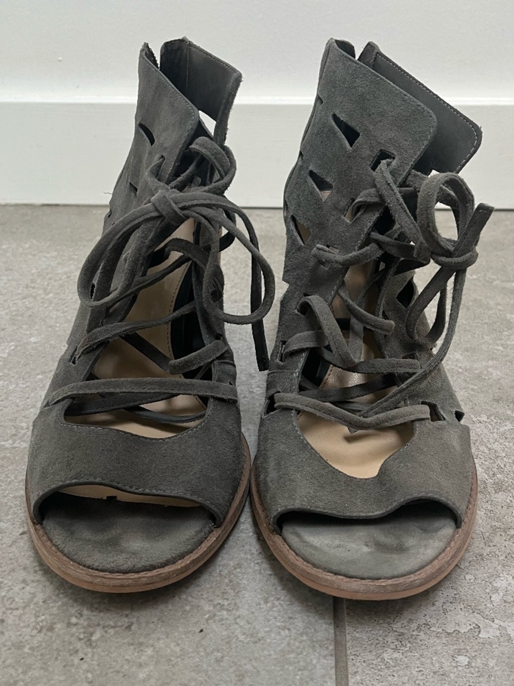 Vince Camuto Soft Leather Taupe Block Heels Size 9.5